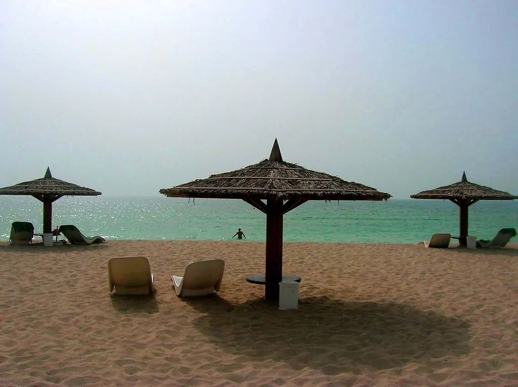**** Semesteranläggning (resort) Sharjah Carlton Hotel Förenade Arabemiraten